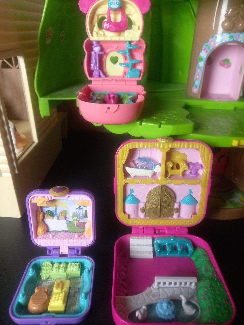 Polly Pocket bundle (read✨️) (Category: Kids Toys) located in Silang. Submitted by EkonomikaPH (Listing ID 1451022375, Image 1). Description: Polly Pocket bundle of 3 for 850 KUNG retail: Purple: 210 Pink: 380 Sloth: 380 What You See Is What You Get For decisive buyers only ALL photos posted No reasonable offer, no Reply Bawal sa entitled & sa hindi marunong mag say thanks ❤️SUBMIT❤️ the stated price using the MAKE OFFER tab Gcash for the item th