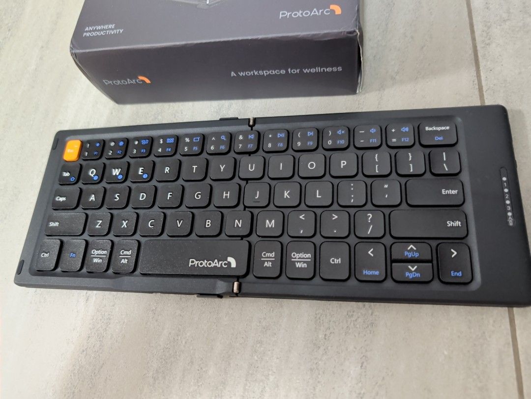 ProtoArc XK04 Foldable Wireless Bluetooth Keyboard515674948953057281