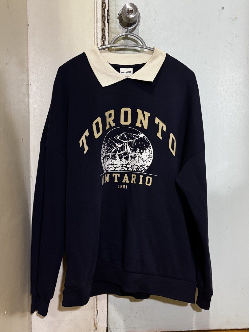 Pull&Bear Collared Sweater (Large) (Category: Coats, Jackets and Outerwear) located in Quezon City. Submitted by lemonsyellow (Listing ID 1451084057, Image 1). Description: Pull&Bear Size LARGE (L) RFS: Clearing out closet. No Flaws; Never used. (Zero pilling in fleece lining) QC BASED Shipping fee to be shouldered by buyer.