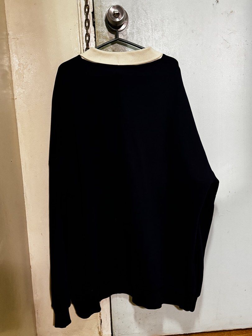 Pull&Bear Collared Sweater (Large) (Category: Coats, Jackets and Outerwear) located in Quezon City. Submitted by lemonsyellow (Listing ID 1451084057, Image 3). Description: Pull&Bear Size LARGE (L) RFS: Clearing out closet. No Flaws; Never used. (Zero pilling in fleece lining) QC BASED Shipping fee to be shouldered by buyer.