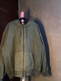 (Category: ) located in . Submitted by slurpy_thrift (Listing ID 1451079636, Image 1). Description: .