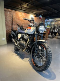 (Category: ) located in . Submitted by Premium.Moto (Listing ID 1451045852, Image 1). Description: .