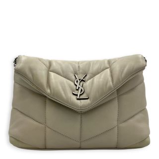 (Category: ) located in . Submitted by carousellluxury (Listing ID 1451031880, Image 1). Description: .