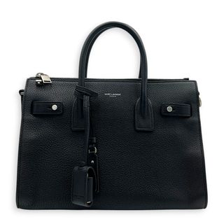 (Category: ) located in . Submitted by carousellluxury (Listing ID 1451035356, Image 1). Description: .