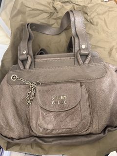 （分類：）位於 。 由 oowwh 提交（商品編號 1451069142，圖片 1）。簡介： 。