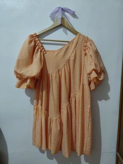 (Category: ) located in . Submitted by wornwardrobe (Listing ID 1450981598, Image 1). Description: .