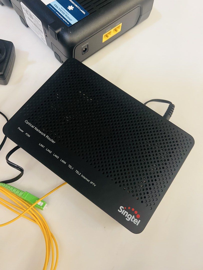 Singtel Optical Network Router & WiFi Extenders515687031945963521