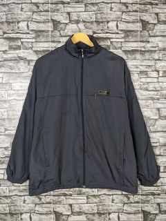 (Category: ) located in . Submitted by uniqlo.under.rm80 (Listing ID 1451074675, Image 1). Description: .