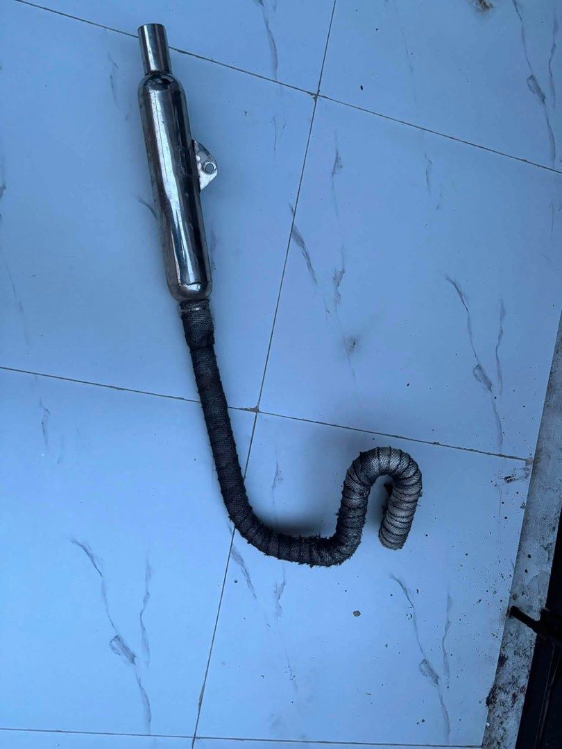 snake elbow bottle pipe with thermal wrap (Category: Construction & Building Materials) located in Marikina City. Submitted by shaz_sells (Listing ID 1451054087, Image 2). Description: - FS:snake elbow bottle pipe with thermal wrap 2.3k nalang RFS: galit na kapitbahay Location: Imus, Cavite (ANABU II - A).