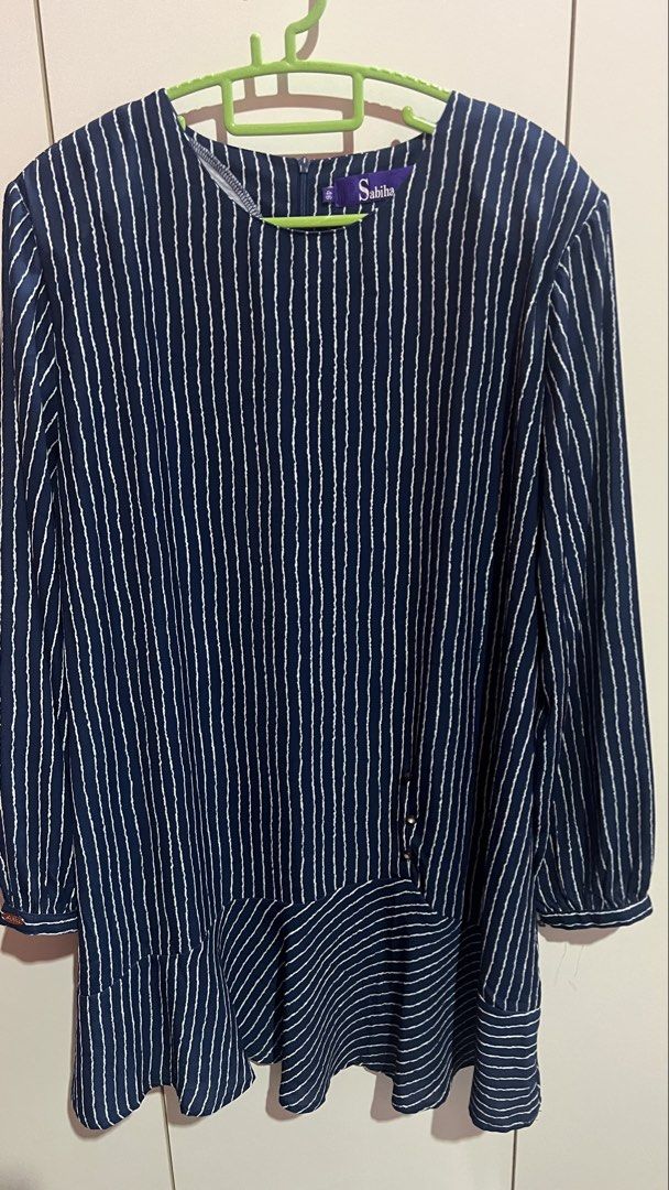 Striped Blouse Plussize (Category: Blouses) located in Dungun. Submitted by alishaatasha (Listing ID 1451055686, Image 1). Description: Good condition Pm for more detailed measurements or pictures Price nego till letgo Free postage if buy 2 items Free 1 item if buy 3 items.