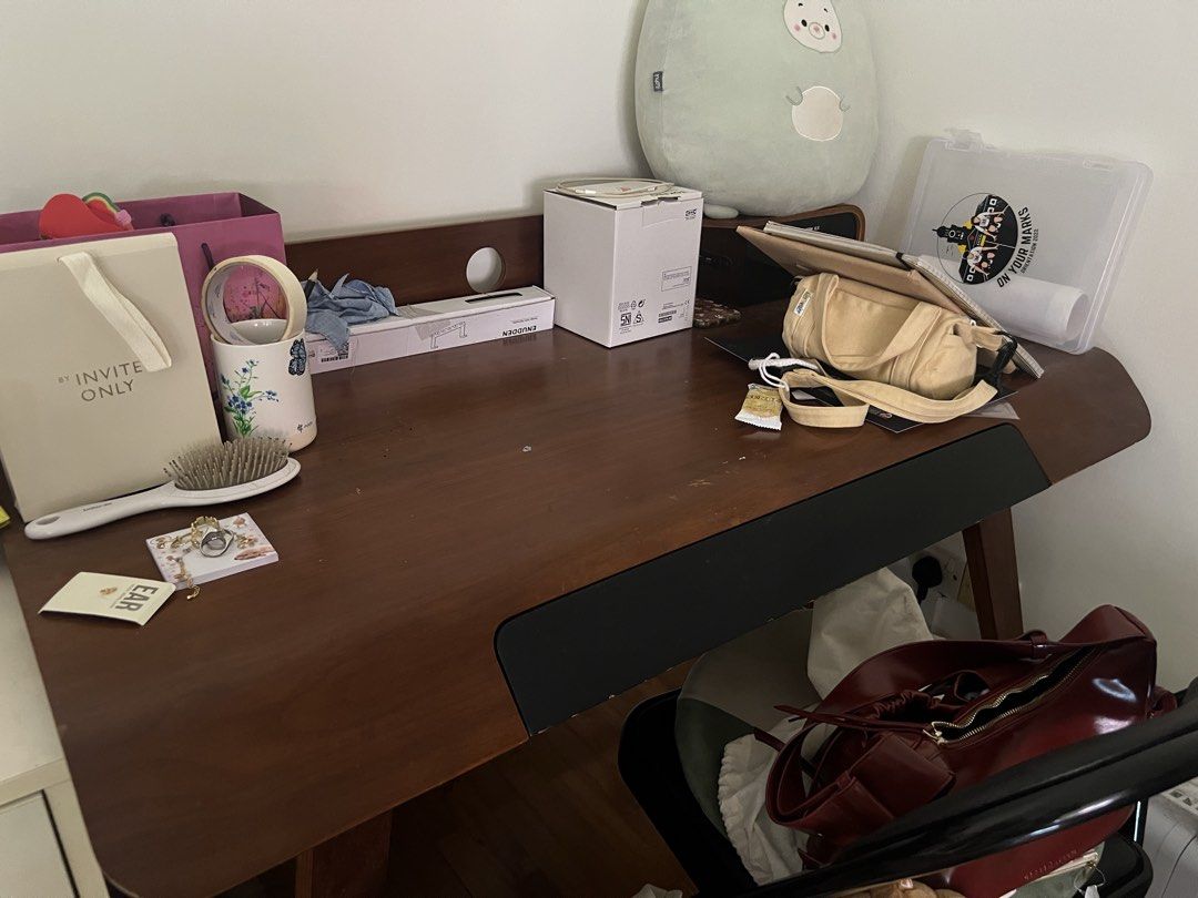 Study table (Category: Tables & Sets) located in Singapore. Submitted by lise123 (Listing ID 1451023300, Image 2). Description: Sleek study desk that comes with a drawer. It has an attached speaker but not sure if it still works. 87cm depthx 120cm width X 74cm height Self collects at Amk. Pls note that table is at level 3 of the house. .