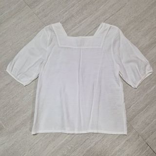 (Category: ) located in . Submitted by lovely.closet (Listing ID 1451076045, Image 1). Description: .