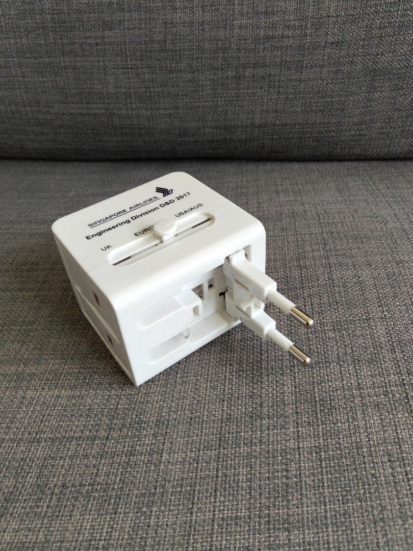 Travel Adapter515665988808222721