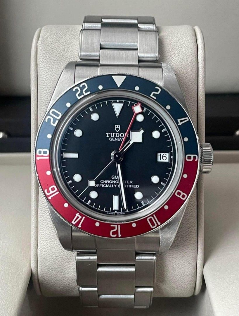 Tudor Black Bay Pepsi Black (Category: Luxury Watches) located in Manila. Submitted by trustedwatchguyph (Listing ID 1451056518, Image 1). Description: tudor black bay gmt watch 41mm black 2021 full set condition 9.8/10 below srp white dial also available pm for inquiries.