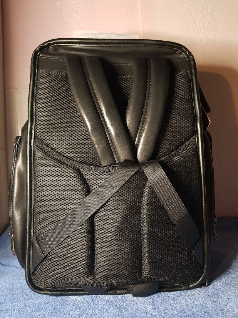 Tumi Leather Backpack (Category: Backpacks) located in Manila. Submitted by trplxn (Listing ID 1451096650, Image 3). Description: TUMI Alpha 3 made of smooth high-quality leather. Spacious, well-organized, very durable. Perfect for work, travel, and daily use. Timeless sleek style that goes with everything..