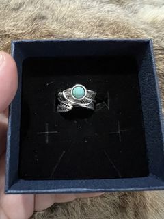 (Category: ) located in . Submitted by evvvcloset (Listing ID 1451123248, Image 1). Description: .