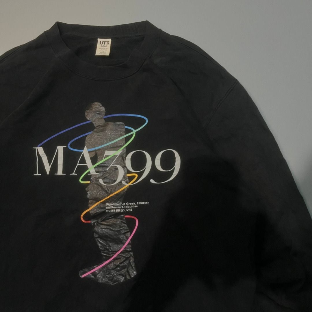 Uniqlo x Musēe du Louvre (Category: Coats, Jackets and Outerwear) located in Mariveles. Submitted by akidfromnowherethrift (Listing ID 1451020497, Image 3). Description: 300 free shipping Uniqlo x Musēe du Louvre Dimes: 25x27.5 Size:XL Color rate: 8.5 Condition: Very Good Condition .