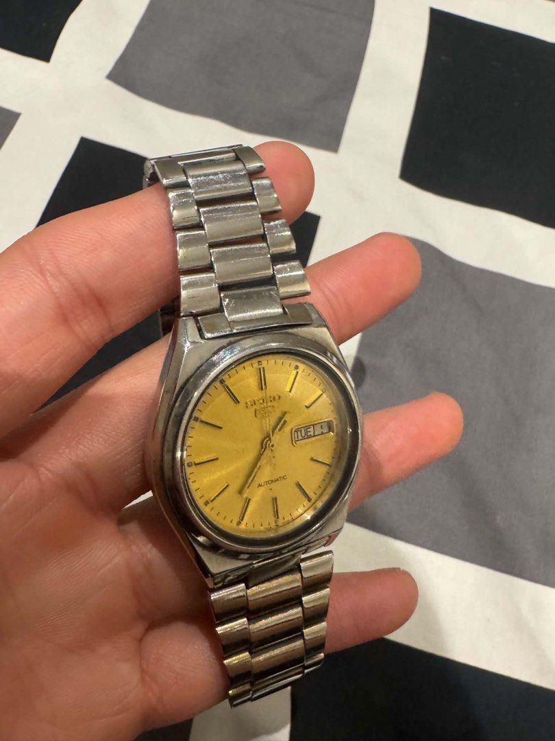 vintage Seiko 5 7s26 (Category: Men's Watches) located in Taytay. Submitted by beebopbelly (Listing ID 1451110614, Image 2). Description: 💌 kindly read all details before sending a dm price is firm! will ignore low ballers ◡̈ ☆ with signs of use ☆ day and date not working but clock still functional ☆ needs replacement battery loc: taytay, rizal mop: gcash or bank transfer mod: lalamove.