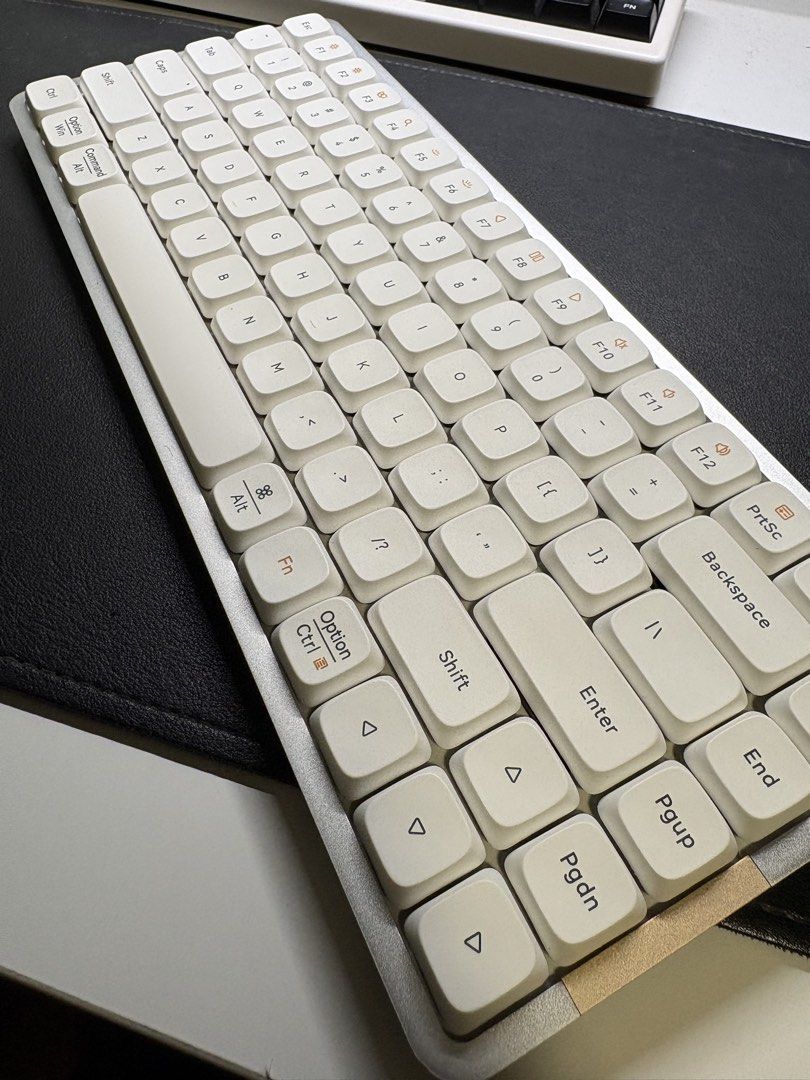 White Lofree Flow 84 Low Profile Mechanical Keyboard (Category: Computer Keyboard) located in San Mateo. Submitted by dubi.baho (Listing ID 1450986868, Image 2). Description: - Compact white mechanical keyboard - Supports wired and bluetooth - Connects up to 3 devices - Features orange accent keys - Ideal for both typing and gaming - Uses kailh green linear switches (i forgot the exact name) - Includes original box and manuals - Unofficial type c
