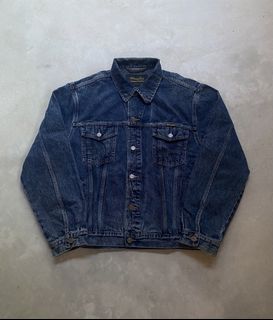 (Category: ) located in . Submitted by junked_garments (Listing ID 1451084531, Image 1). Description: .