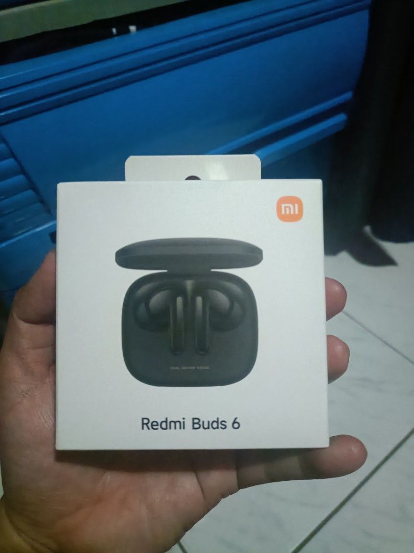 Xiaomi Redmi Buds 6 (Category: Earphones) located in Manila. Submitted by itsallaboutyou_19 (Listing ID 1450950080, Image 1). Description: - Xiaomi Redmi Buds 6 Wireless Earbuds - Color: Black - Includes charging case - Superior sound quality for music and calls - Effortless device pairing - Compact and portable for travel.