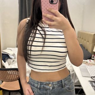 (Category: ) located in . Submitted by ayeeshieee (Listing ID 1451041418, Image 1). Description: .
