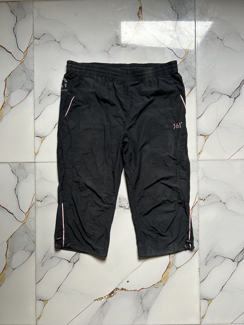 361 Short (Category: Shorts) located in San Carlos. Submitted by declutterph2420 (Listing ID 1451171883, Image 1). Description: .