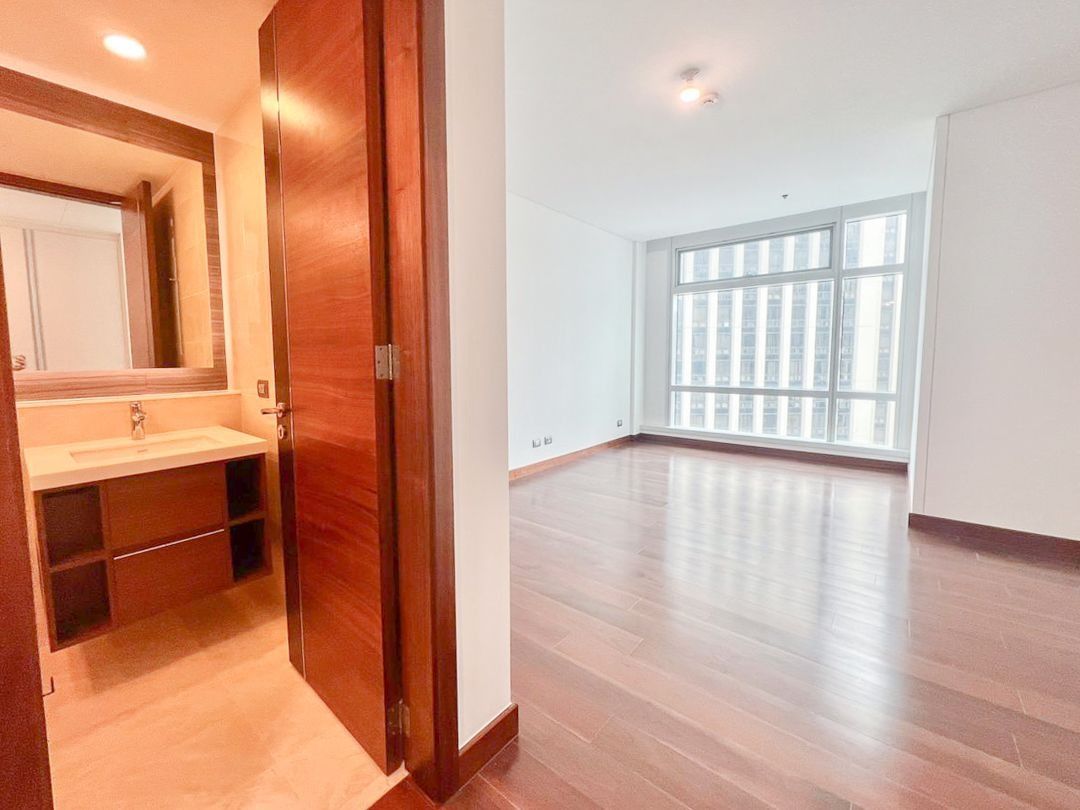 3BR Unit For Rent - Two Roxas Triangle (Category: Apartments & Condos) located in Makati City. Submitted by vsg.realestate (Listing ID 1451179347, Image 2). Description: 🔆 3BR Unit For Rent - Two Roxas Triangle 📌Property Details 11th Floor 3BR 3TB 310 sqm Fully Furnished 3 Parking Slots 📌Features With Powder Room Facing Pool and Urdaneta Nearby Places: One Roxas Triangle, Paseo Parkview Suites, Park Central Towers, One Salcedo Place, Two Salce
