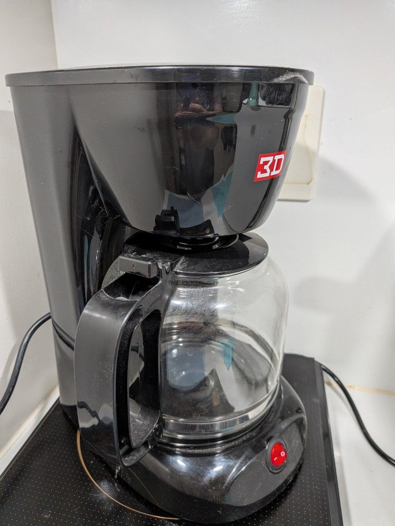 3D Coffee Maker CM-1500PB 1.5L (Category: Coffee Machines & Makers) located in Manila. Submitted by el30. (Listing ID 1451153721, Image 1). Description: - 3D Coffee Maker (Model: CM-1500PB) - Large 1.5L Capacity - Powerful 900W Heating Element - Compatible with 230V~ 60Hz Power Supply - Proudly Made in China - Perfect for your daily coffee ritual! - Feel free to ask any questions!.