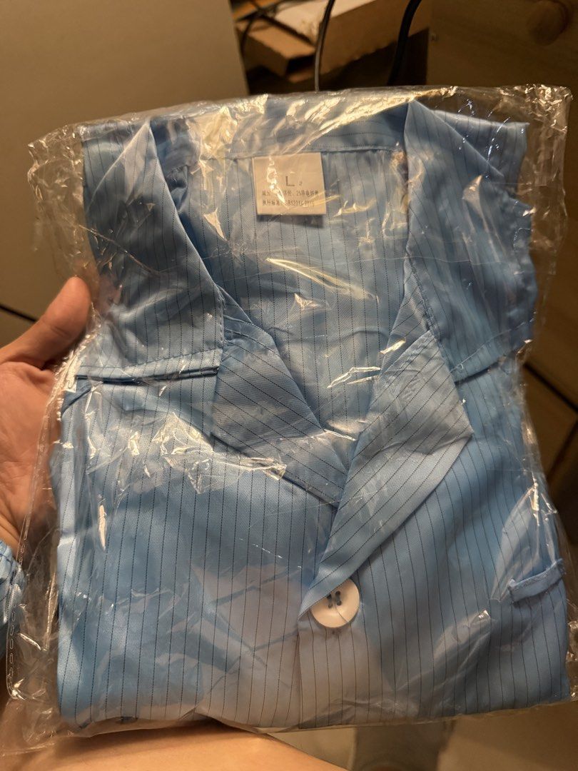 [3pc set] Anti Static ESD Smock Gown Lab Coat (Blue, Large) (Category: Braces, Support & Protection) located in Pasig City. Submitted by mienacing (Listing ID 1451255570, Image 3). Description: - Strictly sold as a set (accidentally bought the wrong type of smock gown 🥲) - Bought on orange app for 169 each - Brand new, never used (only opened 1 to try it on) Item description: - Blue anti-static and dust-proof smock gown - Washable and reusable f