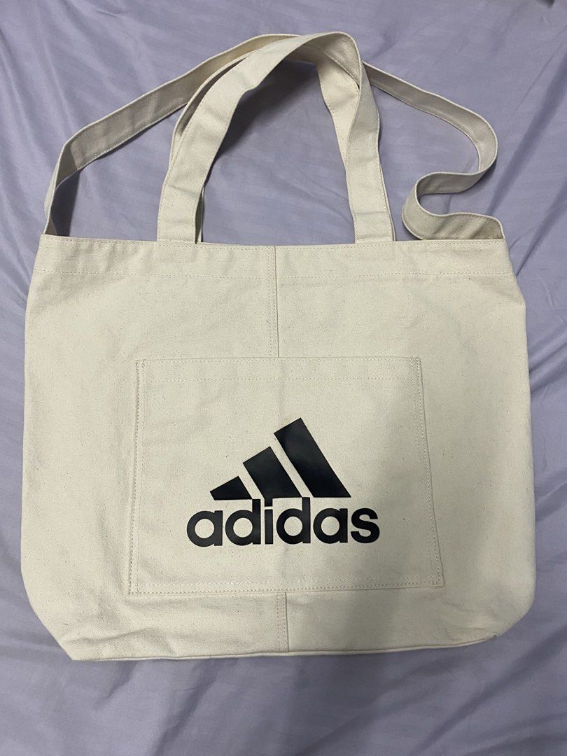 Adidas Canvas Tote Bag (Category: Tote Bags) located in Kulim. Submitted by tonizenz (Listing ID 1451216599, Image 1). Description: ✅ Original Adidas Tote Bag, bought early this year, retail price RM129 ✅ Like new, used only once ✅ Letting go cheap since not using ✅ COD Kulim or by postage (buyer bears delivery cost).