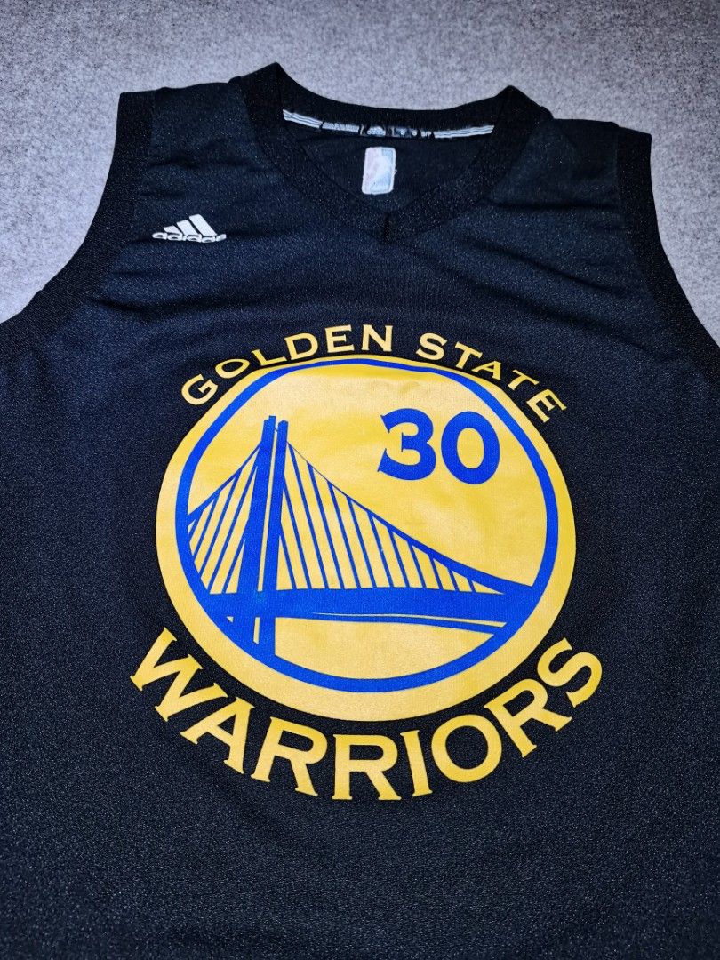 Adidas golden state warrios curry 30 (Category: Activewear) located in Apalit. Submitted by _doer (Listing ID 1451247472, Image 3). Description: Size small 19.5 inches width 27.5 inches length Like new condition 1500 or OFFER.