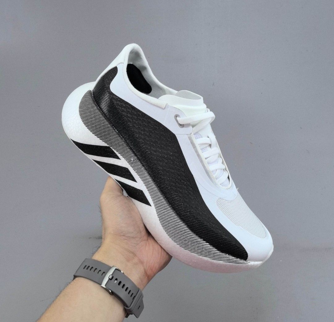 Adidas Hyperboost EDGE759 (Category: Sneakers) located in Singapore. Submitted by luxe_pick_planet (Listing ID 1451152821, Image 2). Description: .
