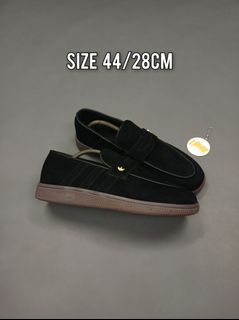 (Kategori: ) berada di . Dikirim oleh lapaksepatuku (ID iklan 1451292188, Gambar 1). Deskripsi: .