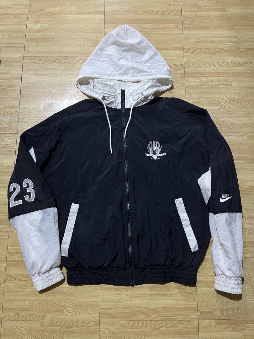 Air Jordan Retro 9 Flight Nostalgia Jacket (Category: Tshirts & Polo Shirts ) located in Angeles City. Submitted by brkebys (Listing ID 1451209041, Image 3). Description: Excellent condition Color rate: 9.9/10 Tight ribbings & garter No scratches, Pinholes, Discoloration Clean inside & outside Issue: missing zipper packable hood.