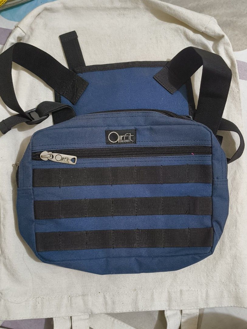 Airfit Chest Bag (Category: Belt bags, Clutches and Pouches) located in Quezon City. Submitted by afteruse (Listing ID 1451307256, Image 1). Description: idk for shooting or something? used less than 10 times.