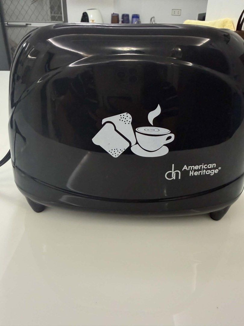 American Heritage Toaster (Category: Ovens & Toasters) located in Quezon City. Submitted by cheerupbby (Listing ID 1451317232, Image 1). Description: American Heritage HEBT-6031 2-Slice Bread Toaster. Gifted but never really used. Tried once to see if it worked, never touched it after that. Clean and great working condition. Location QC. Lalamove or Grab..