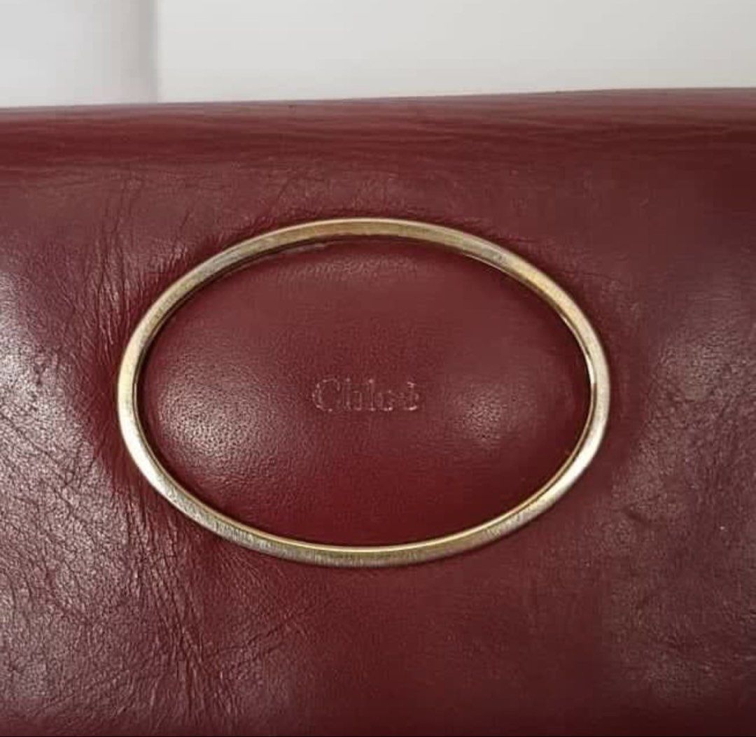 RUSH! Authentic Preloved Chloe Long Wallet (Category: Luxury Bags & Wallets) located in Baguio. Submitted by designerbin.ph (Listing ID 1451320473, Image 2). Description: Authentic Preloved Chloe Long Wallet Signs of normal use Inclusion/s: Complete Inclusion Authenticity: Money back if proven fake.
