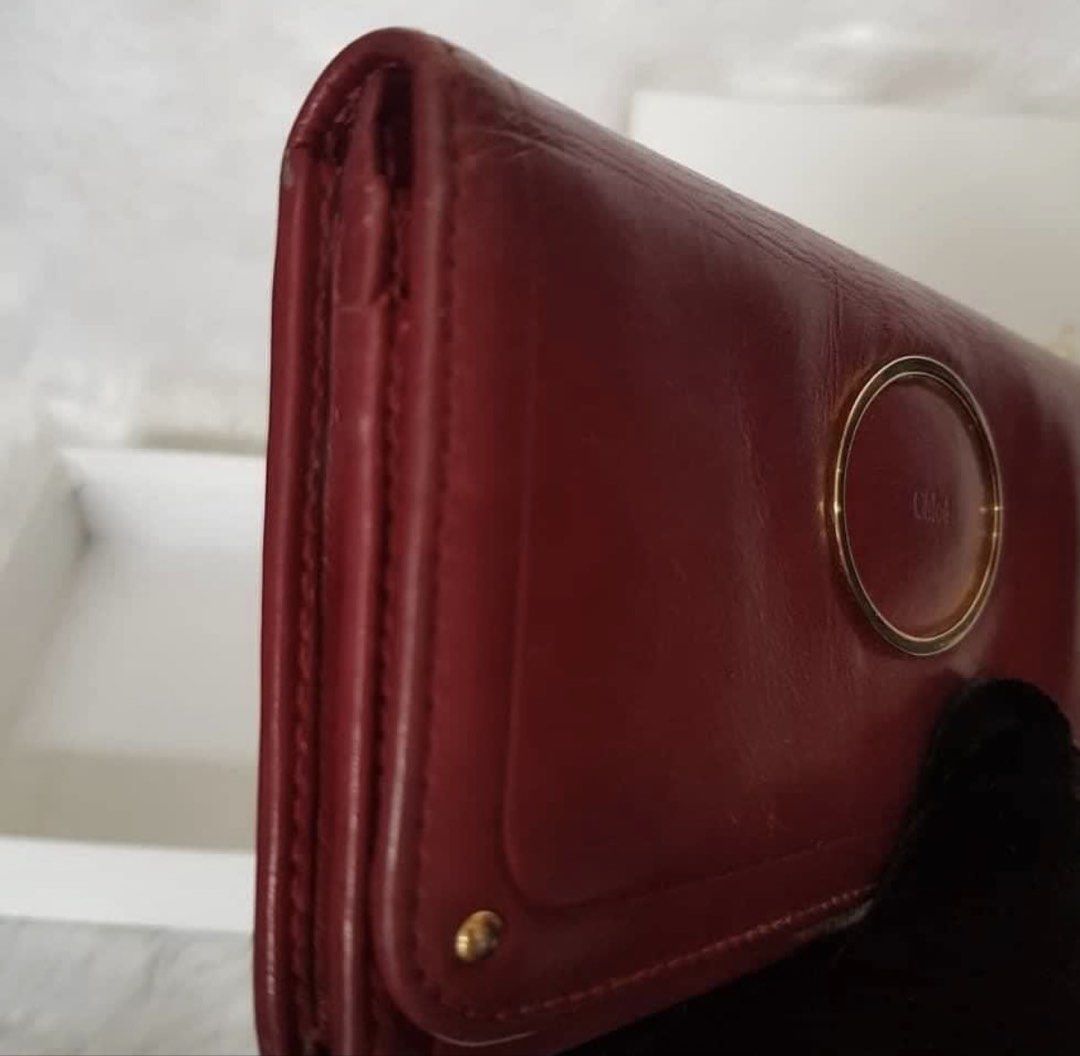 RUSH! Authentic Preloved Chloe Long Wallet (Category: Luxury Bags & Wallets) located in Baguio. Submitted by designerbin.ph (Listing ID 1451320473, Image 3). Description: Authentic Preloved Chloe Long Wallet Signs of normal use Inclusion/s: Complete Inclusion Authenticity: Money back if proven fake.
