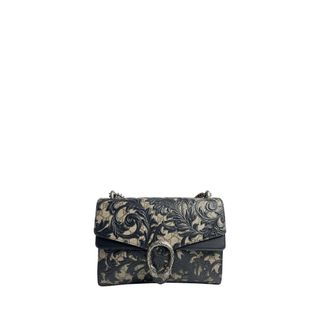 (Category: ) located in . Submitted by iconluxe (Listing ID 1451237561, Image 1). Description: .