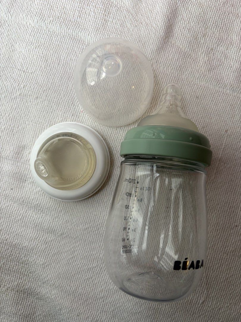 Beaba 2 in 1 learning bottle (Category: Breastfeeding & Bottle Feeding) located in Manila. Submitted by gtwins (Listing ID 1408732660, Image 2). Description: No box .