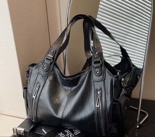 (Category: ) located in . Submitted by blooplover (Listing ID 1451325156, Image 1). Description: .