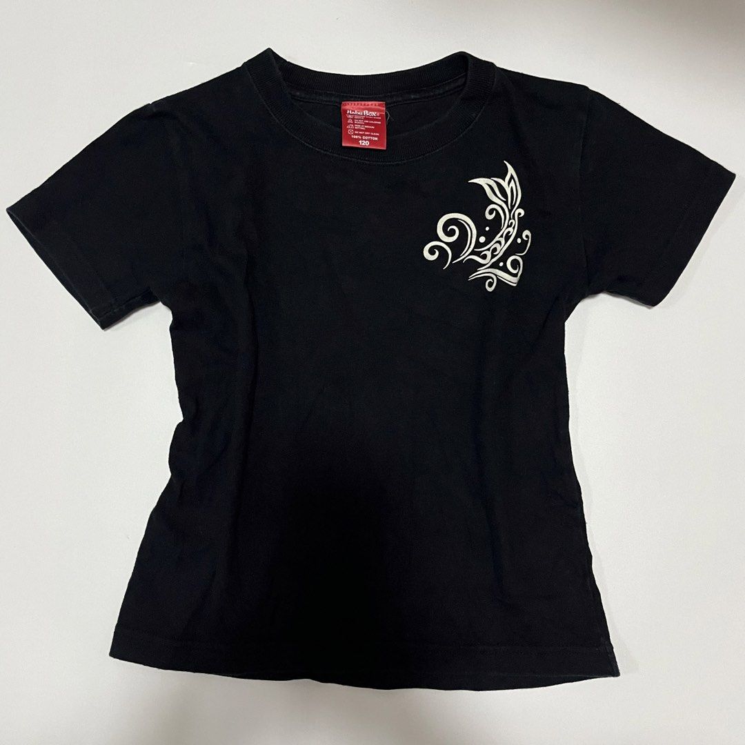 black habu box baby tee y2k (Category: Shirts) located in Guagua. Submitted by aikaaag (Listing ID 1451269285, Image 1). Description: l: 17.5 w: 13.5.