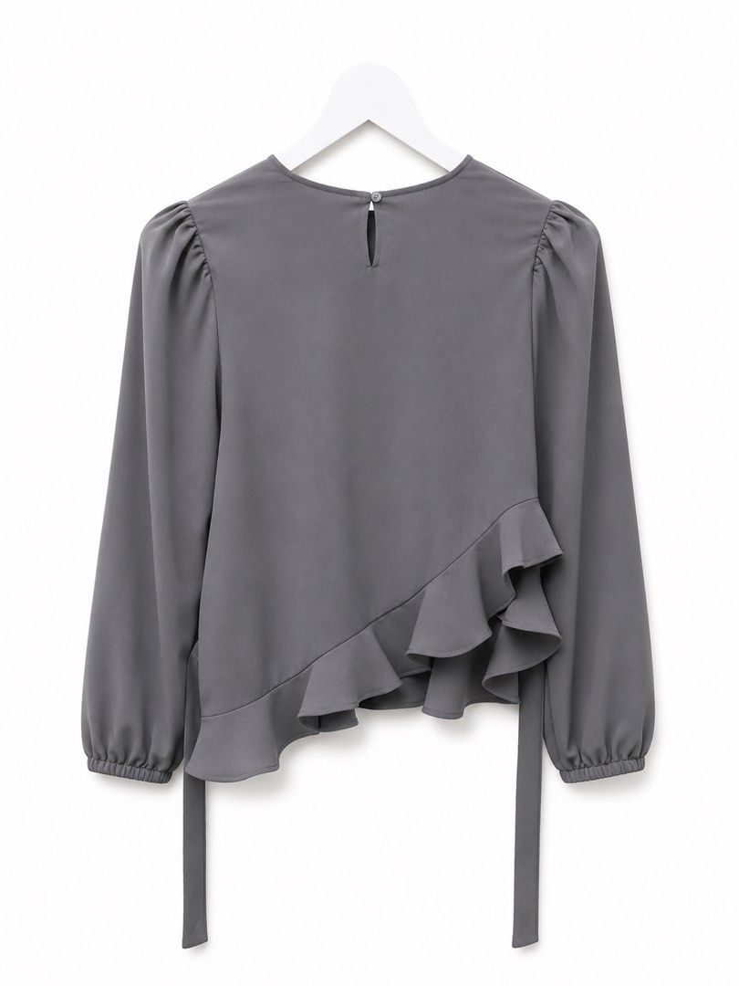 blouse atasan wanita (Kategori: Atasan) berada di Bungo. Dikirim oleh mysticlion.3adbdf (ID iklan 1451260357, Gambar 2). Deskripsi: baru kepakai sekali no minus bisa co melalui oren.