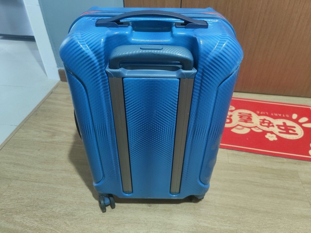 Luggage (Category: Luggage) located in Singapore. Submitted by jerry1314 (Listing ID 1451237641, Image 2). Description: 35 x 23 x 50 cm 22".