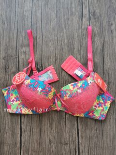 (Category: ) located in . Submitted by mysassyflair (Listing ID 1451302041, Image 1). Description: .