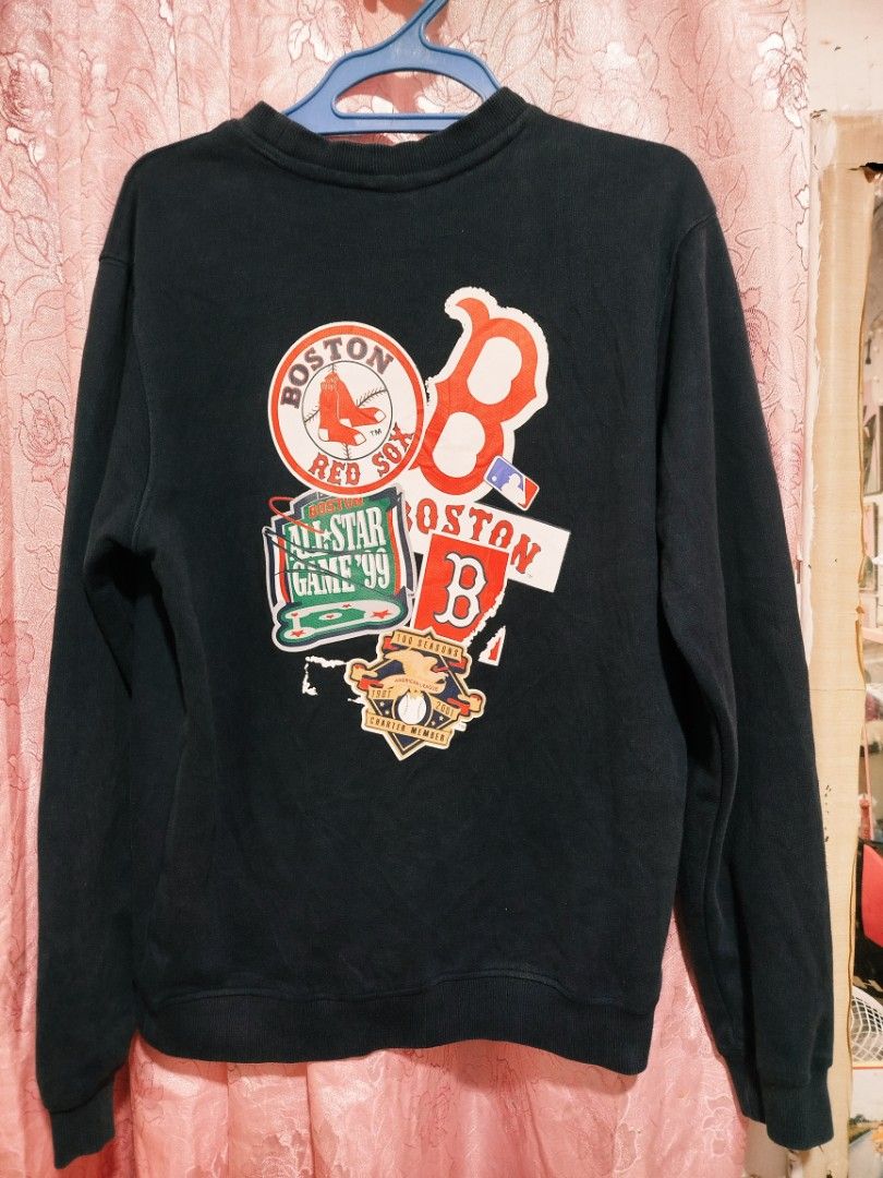 BOSTON RED SOX NE KOREA SWEATER (Category: Coats, Jackets and Outerwear) located in Quezon City. Submitted by capphenom14 (Listing ID 1451152577, Image 3). Description: Color rate 8/10 Small-Medium.