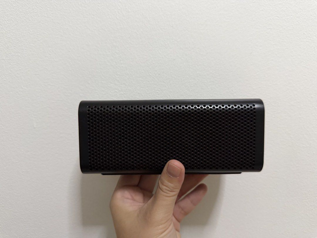 Braven Portable Bluetooth Speaker (Category: Soundbars, Speakers & Amplifiers) located in Bacoor. Submitted by cristine.10 (Listing ID 1451202175, Image 1). Description: Braven portable speaker, Bluetooth, USB out, Aux in/out. Tested working. Great for music on the go! Bacoor Nego.