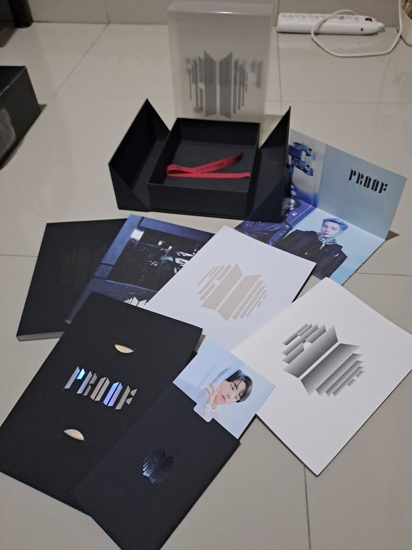 BTS Proof Album (Kategori: K-Wave) berada di Bekasi. Dikirim oleh tocifu (ID iklan 1451265751, Gambar 1). Deskripsi: BTS Proof Album Kondisi sangat bagus, terawat dan aman.
