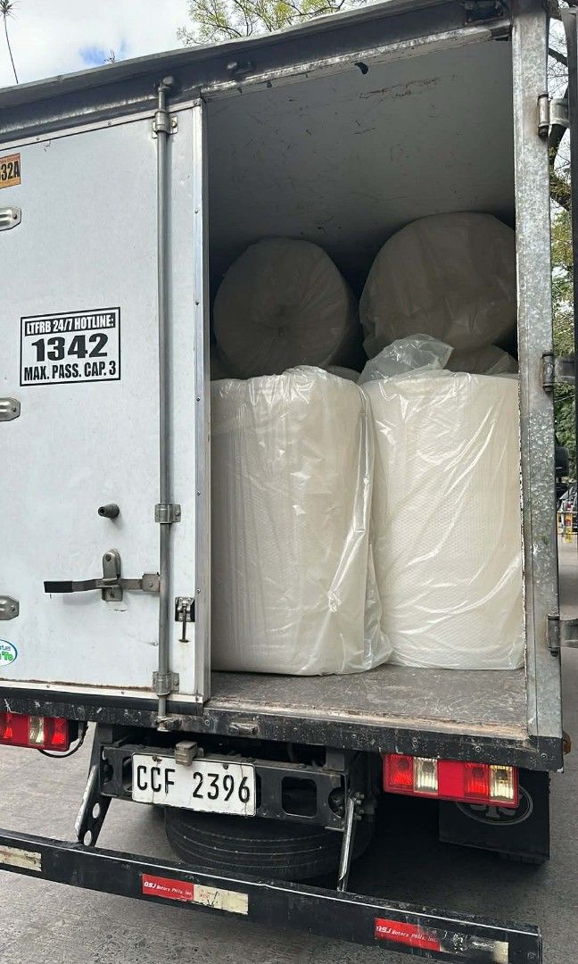 Bubble wrap and other packaging materiale (Category: Other Home Furniture) located in Quezon City. Submitted by aryhanlicuanan (Listing ID 1451134350, Image 2). Description: Good Day Online Buyers! Tumawag lamang po o mag message sa interesado, Thank you po and God bless..